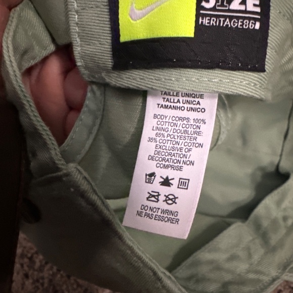 Nike Green Hat - Picture 4 of 4